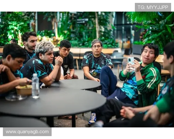 DOTA2战术解析:BLG中路突破体系的核心策略与实施细节 DOTA2战术解析:BLG中路突破体系的核心策略与实施细节