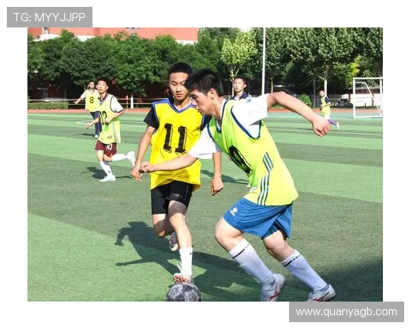 成都足球队选拔赛点评:展现力量与团队精神的精彩表现