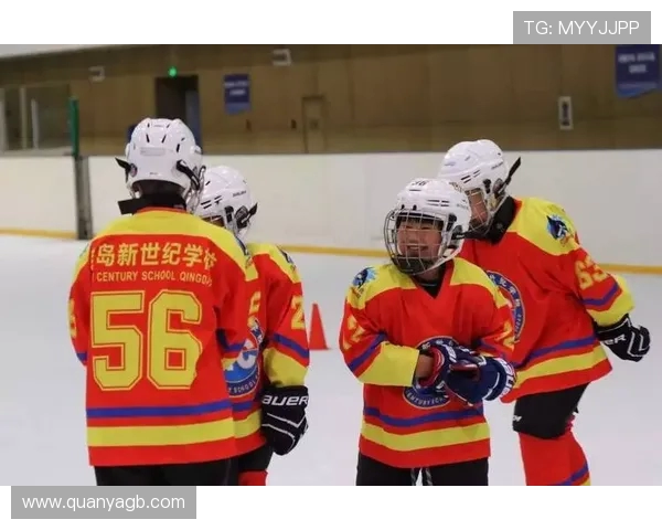 中国与伊朗足球对决宣传海报展现激情与荣耀的碰撞