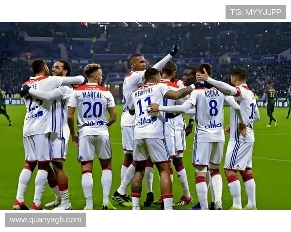 大巴黎主场迎战马赛谁将赢得法甲巅峰对决的胜利 大巴黎主场迎战马赛谁将赢得法甲巅峰对决的胜利