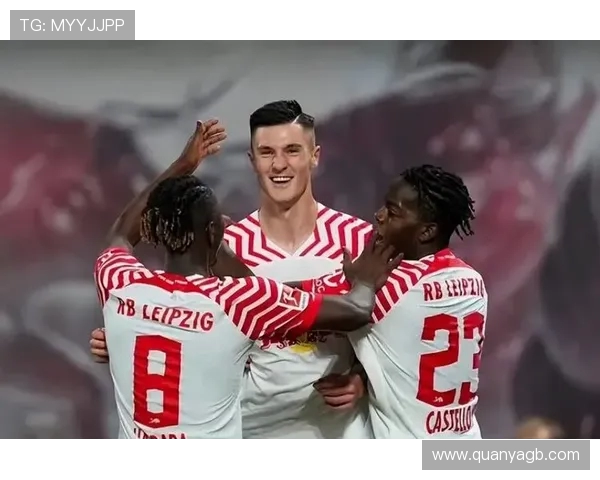 拜仁慕尼黑与热刺激战正酣比分揭晓引发球迷热议 拜仁慕尼黑与热刺激战正酣比分揭晓引发球迷热议