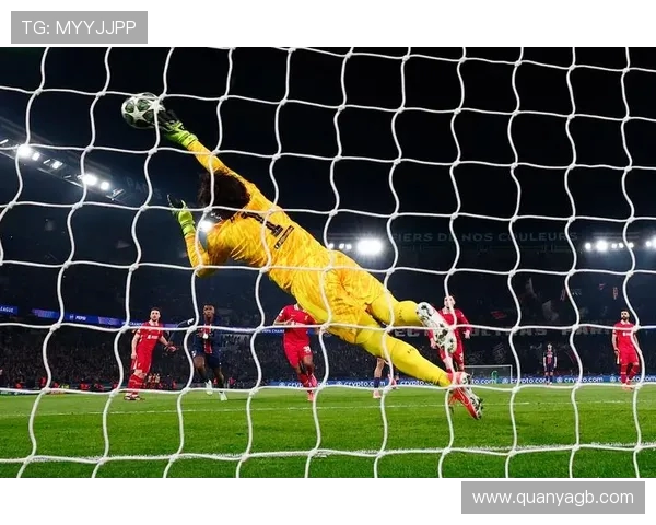 欧冠新球内置智能芯片实时追踪射门数据提升比赛分析精准度