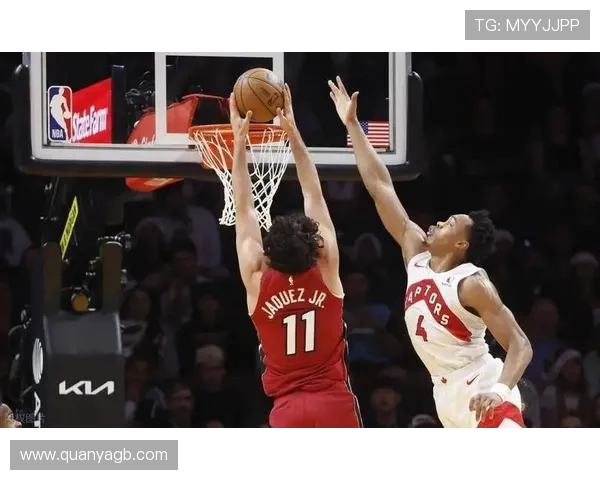 热火与猛龙激战四月十二球迷期待精彩对决与精彩瞬间 热火与猛龙激战四月十二球迷期待精彩对决与精彩瞬间