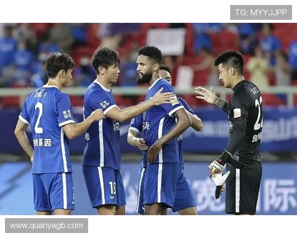 重庆足球队在耐力排行榜中荣登第五名展现出强劲实力与拼搏精神