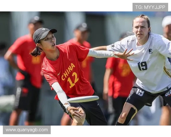 飞盘热潮席卷成都探索飞盘队的训练与比赛节奏