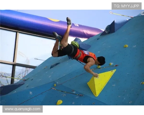 杭州飞盘队在世界攀岩锦标赛中以55分稳居积分榜首位